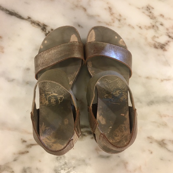 ๐ก OTBT Wedges - Picture 8 of 8